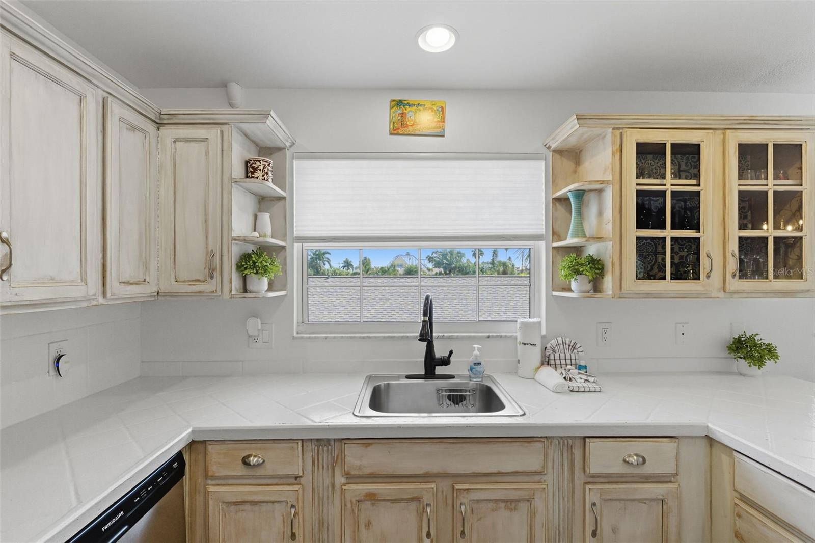 Image 18 of 76 For 206 14th Avenue