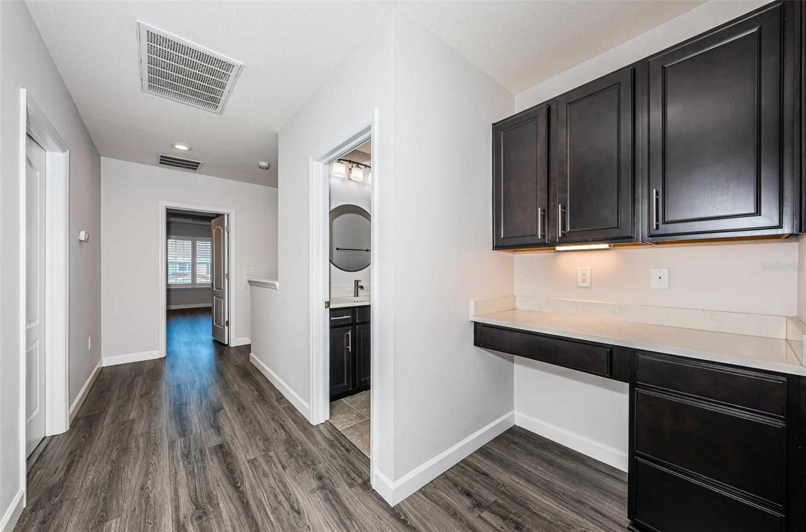 Image 22 of 41 For 575 53rd Avenue N