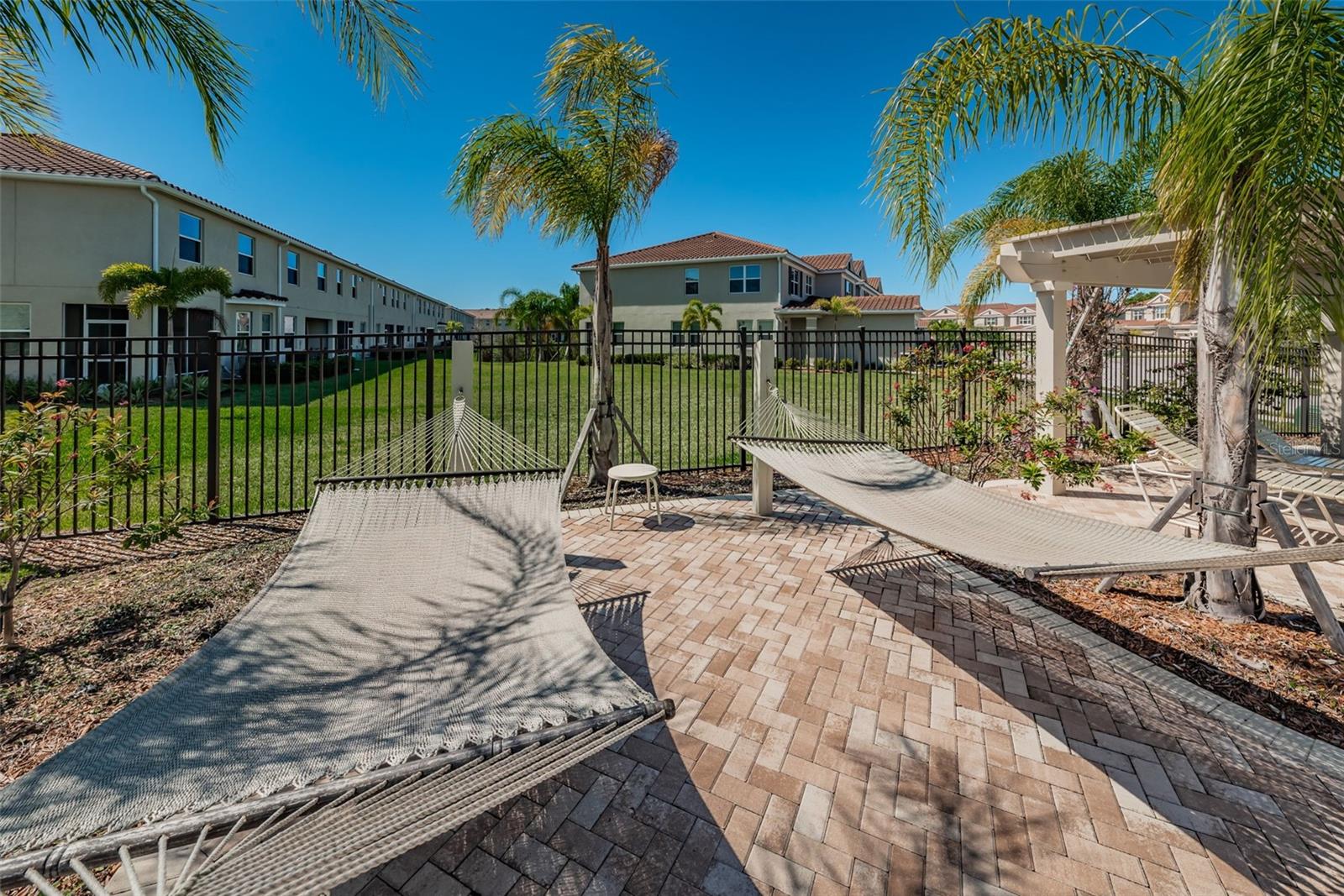 Image 34 of 41 For 575 53rd Avenue N