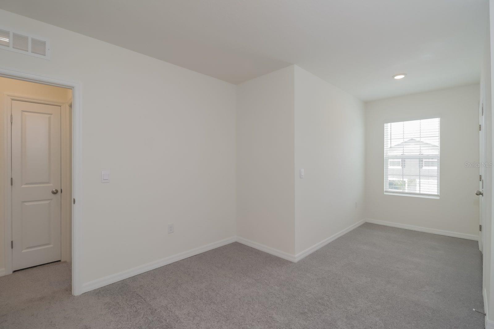 Image 4 of 7 For 2894 Peony Prairie Lane