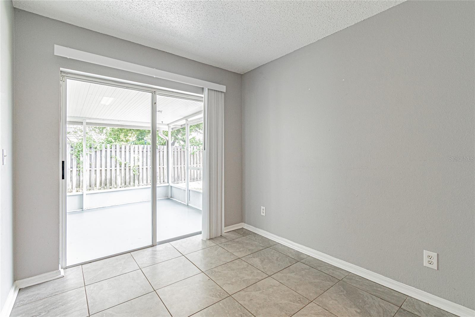 Image 10 of 22 For 13136 Carrollwood Creek Drive