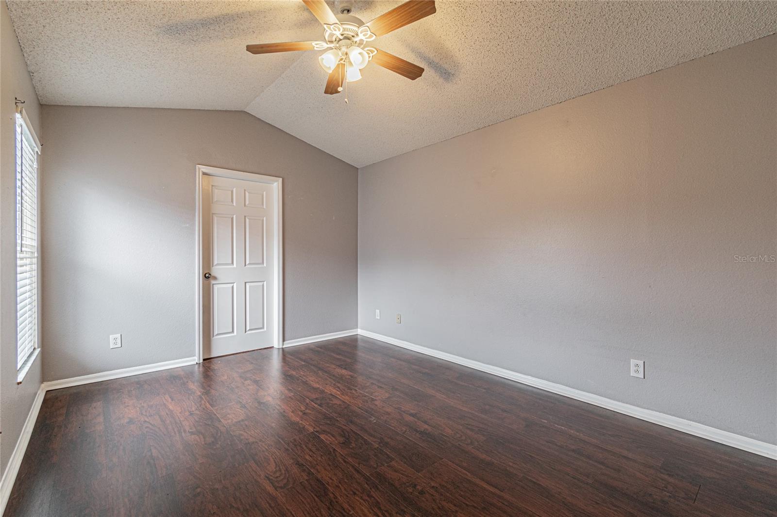 Image 17 of 22 For 13136 Carrollwood Creek Drive