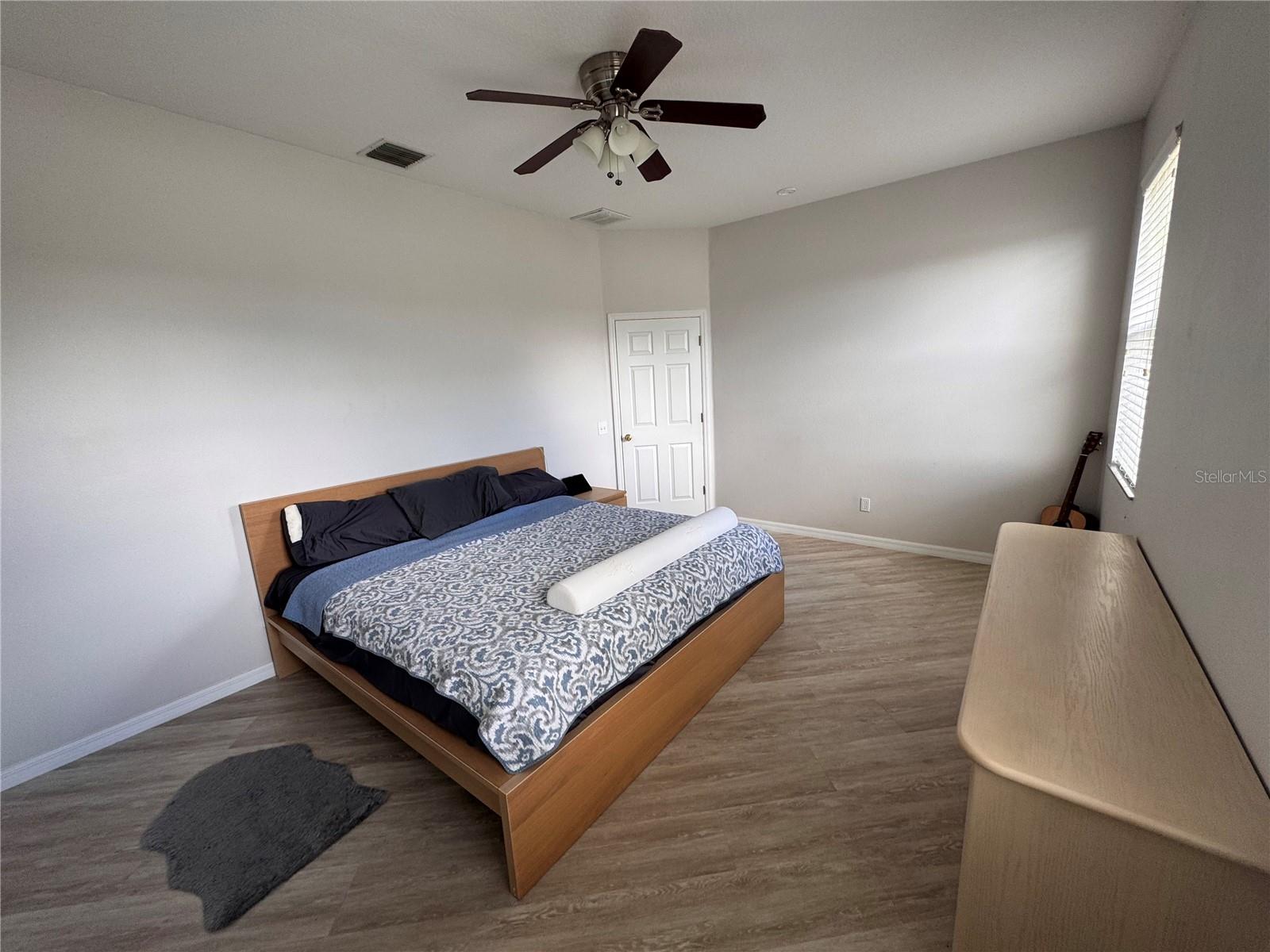 Image 16 of 27 For 3921 Stornoway Drive