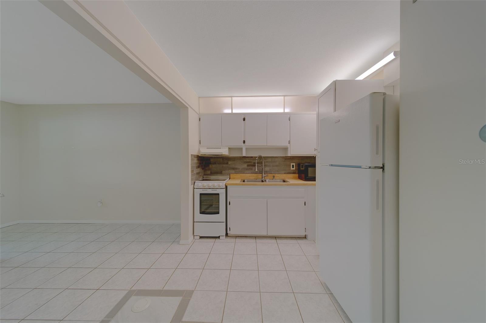 Image 11 of 25 For 2500 Harn Boulevard F12