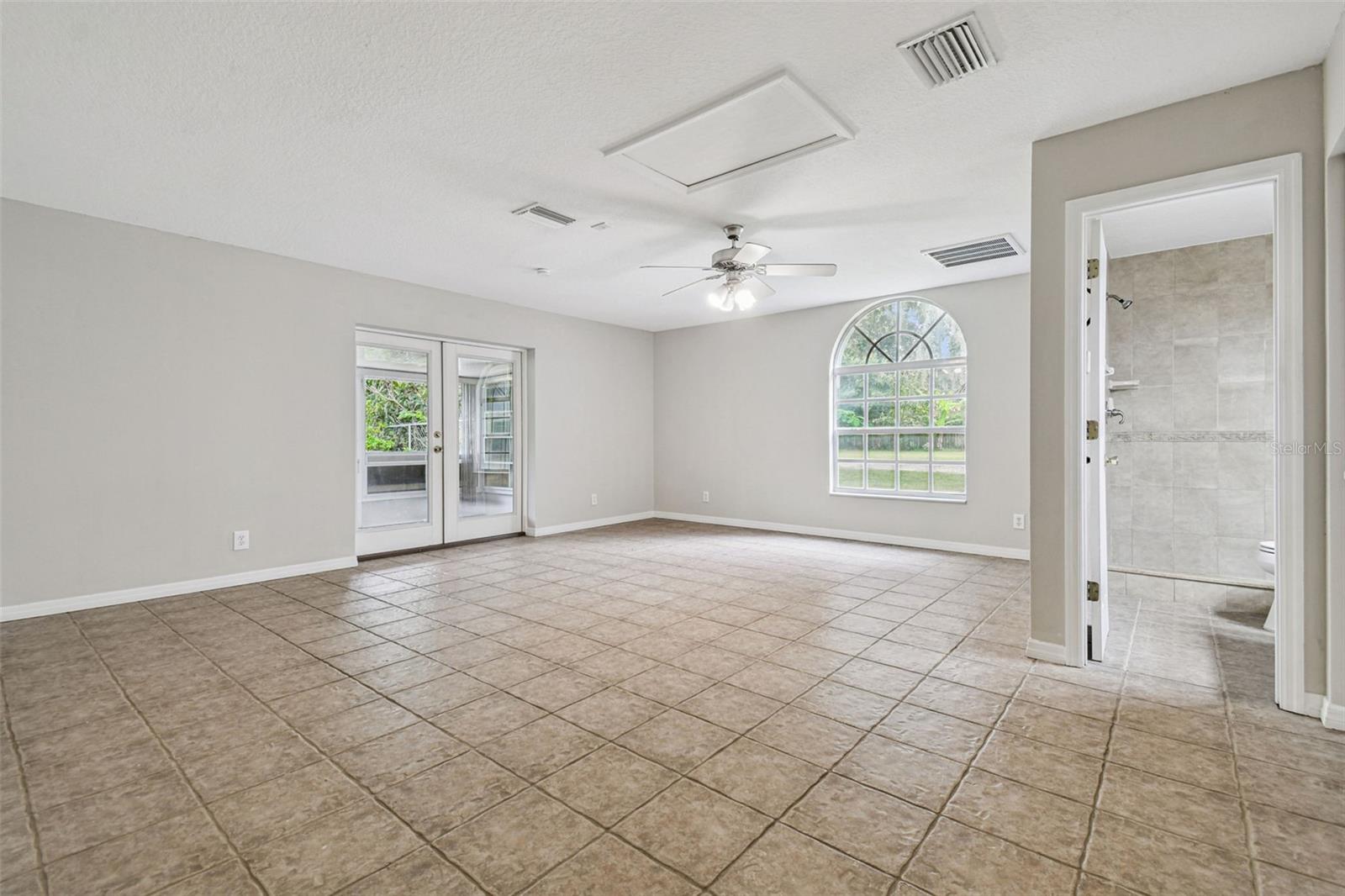 Image 21 of 94 For 5504 Bruton Road
