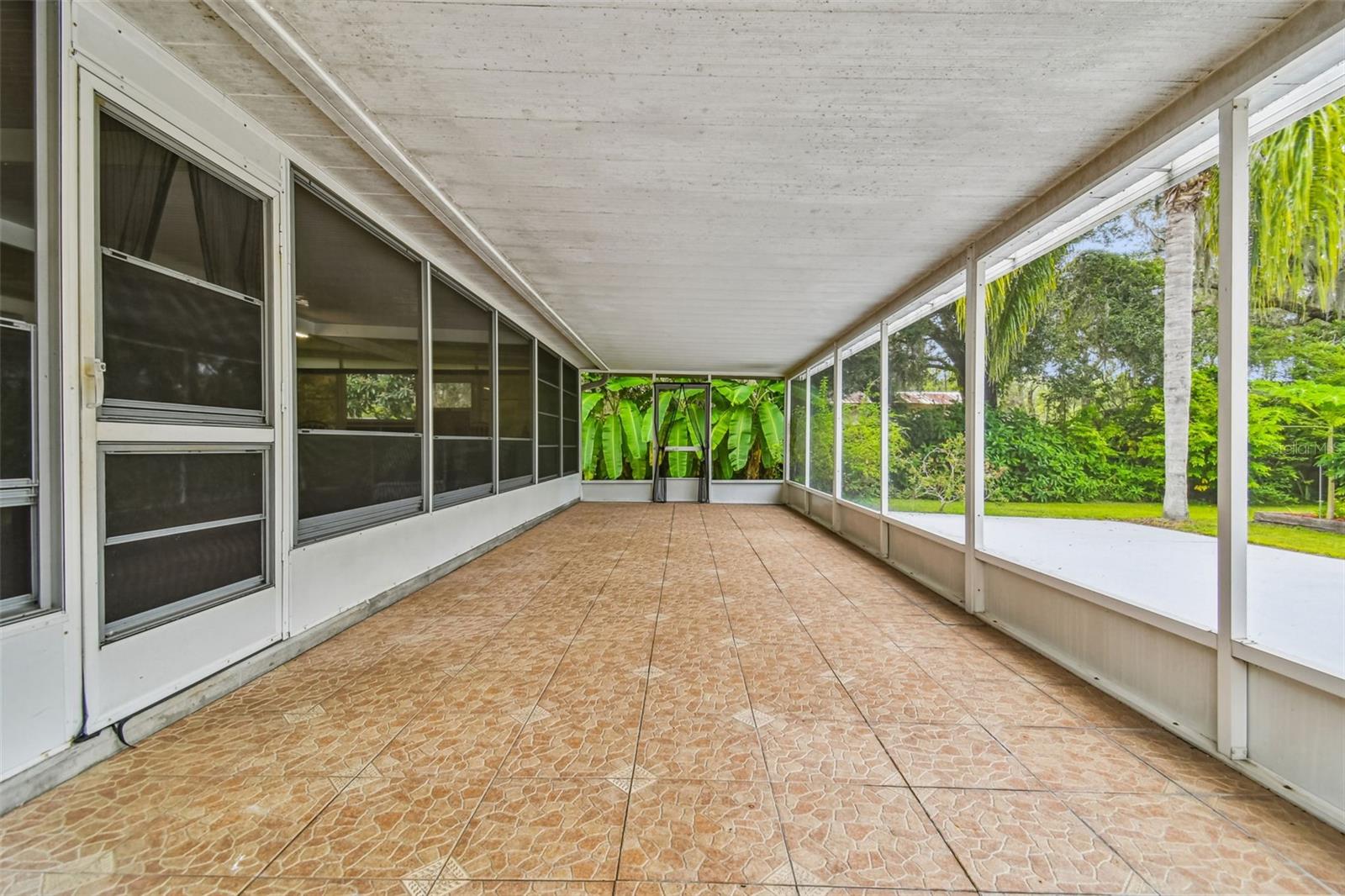 Image 40 of 94 For 5504 Bruton Road