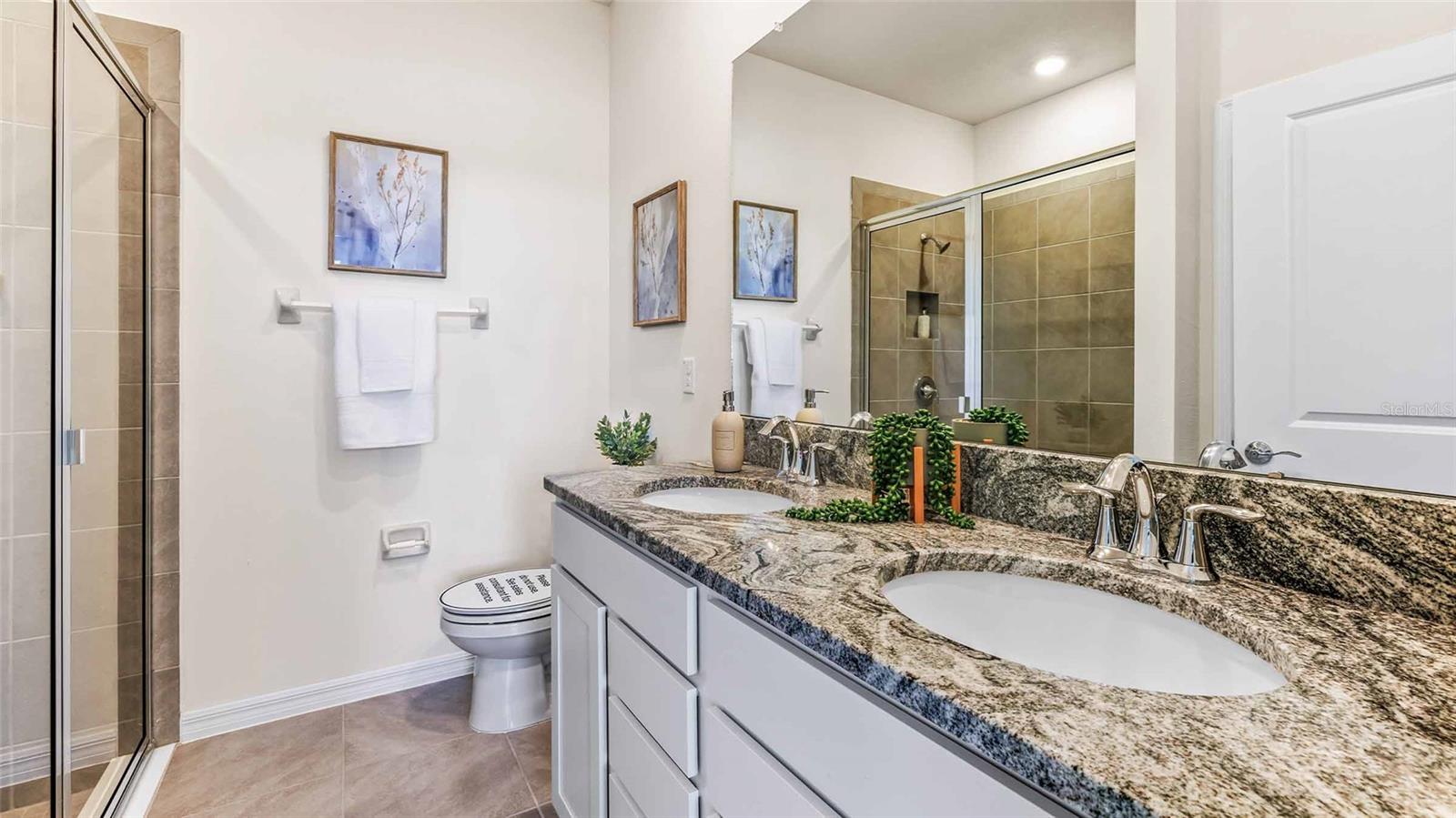 Listing photo id 10 for 4014 Westwood Fields Loop