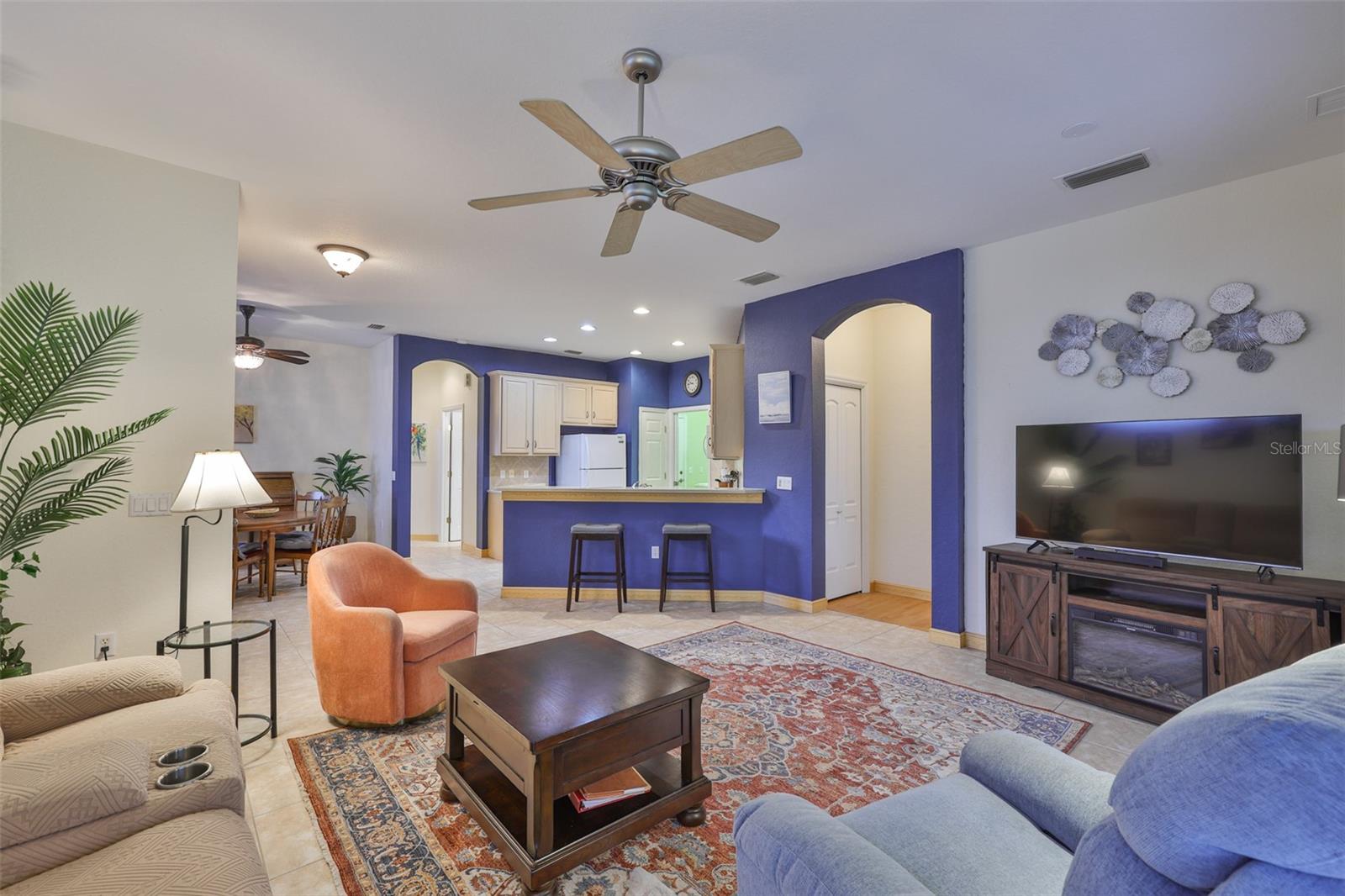 Image 7 of 61 For 2050 Sifield Greens Way 19