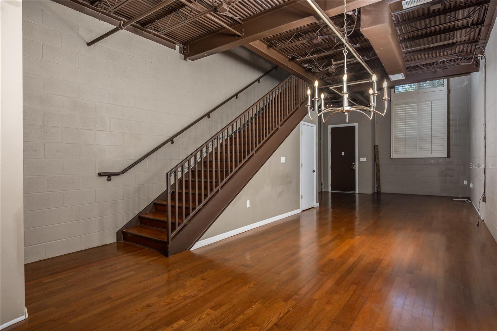 Image 4 of 29 For 1615 5th Avenue 1