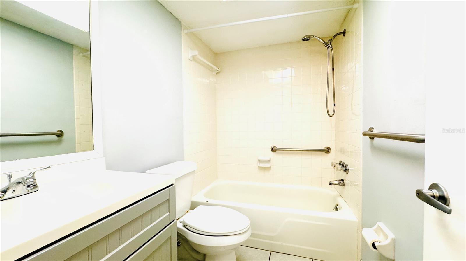 Image 11 of 19 For 4702 Michael Court 143
