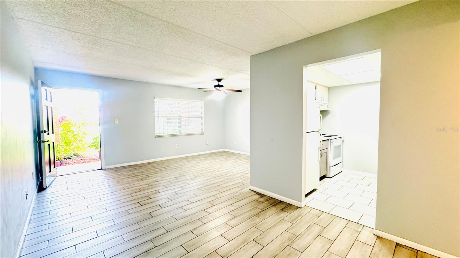 Image 13 of 19 For 4702 Michael Court 143