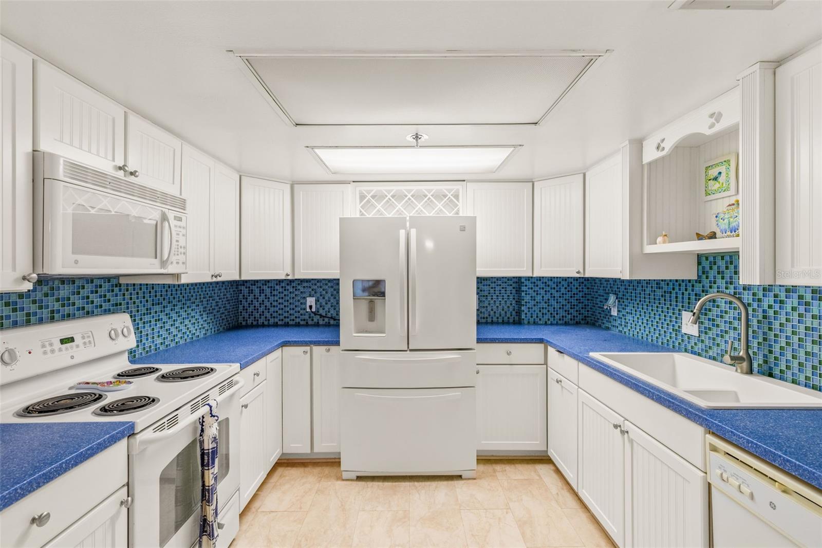 Image 10 of 48 For 1 Key Capri  102e