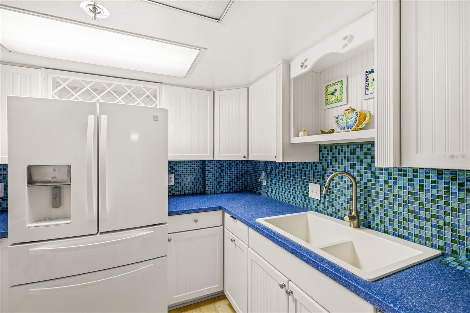 Image 13 of 48 For 1 Key Capri  102e