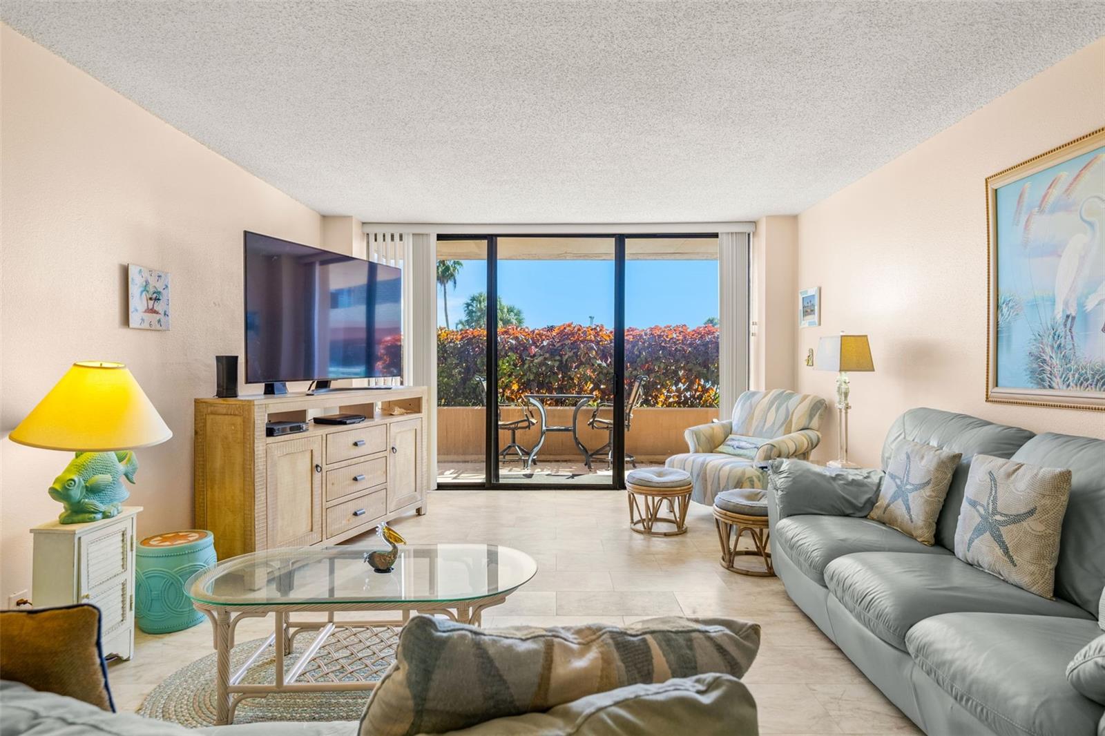 Image 21 of 48 For 1 Key Capri  102e