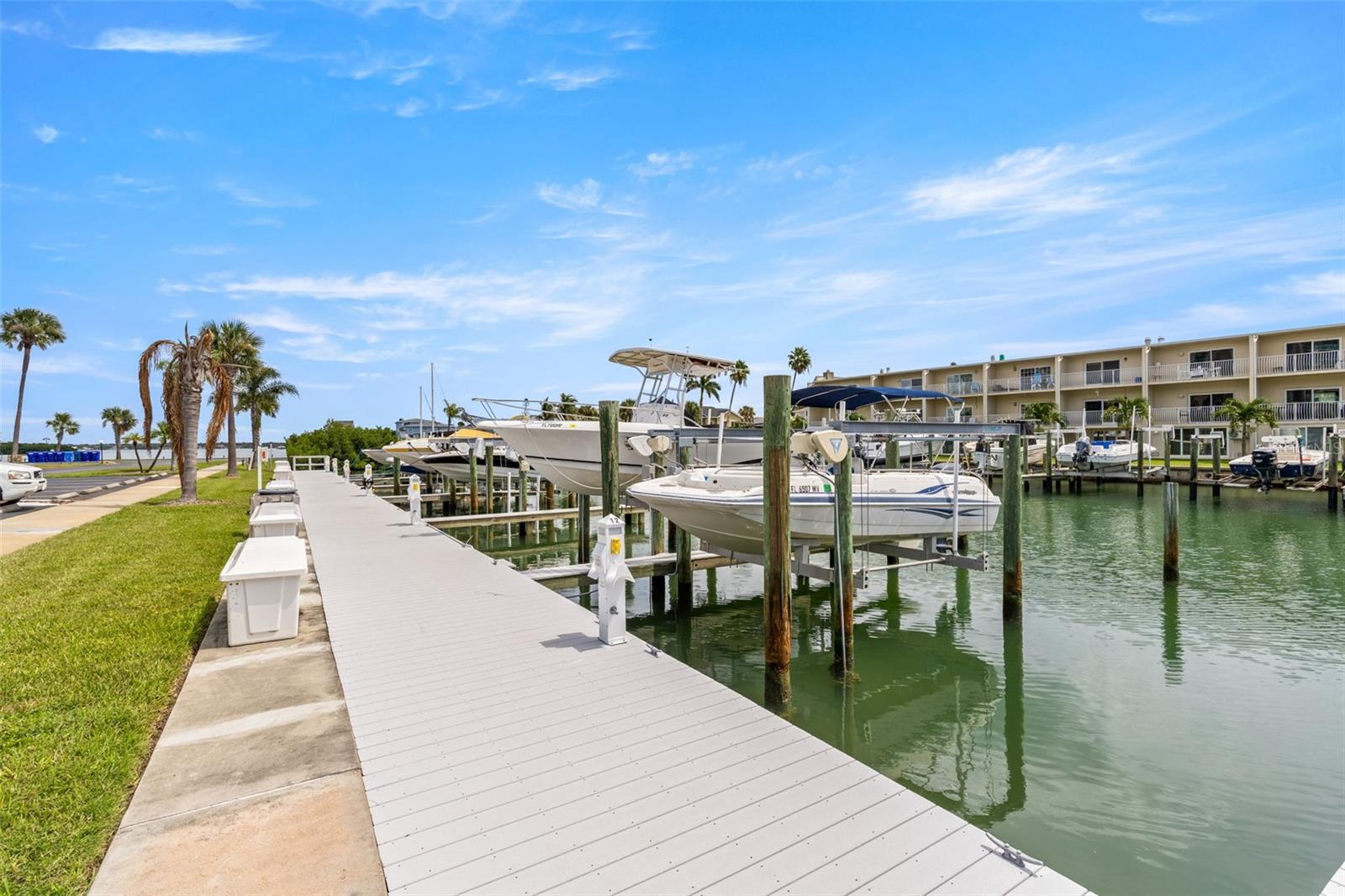 Image 37 of 48 For 1 Key Capri  102e