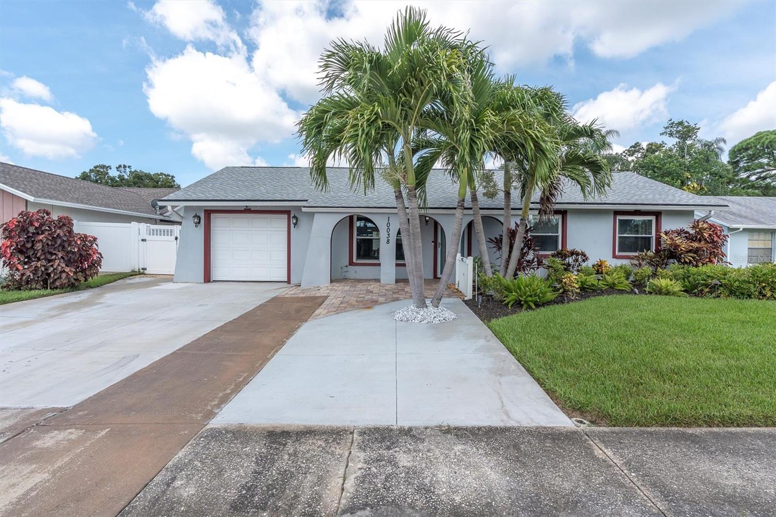 Details for 10038 84th Street, SEMINOLE, FL 33777