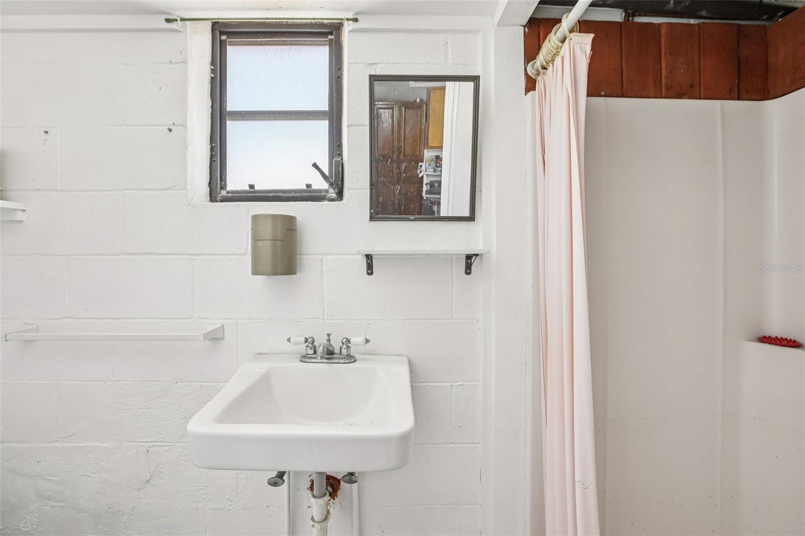 Image 23 of 26 For 186 45th Avenue