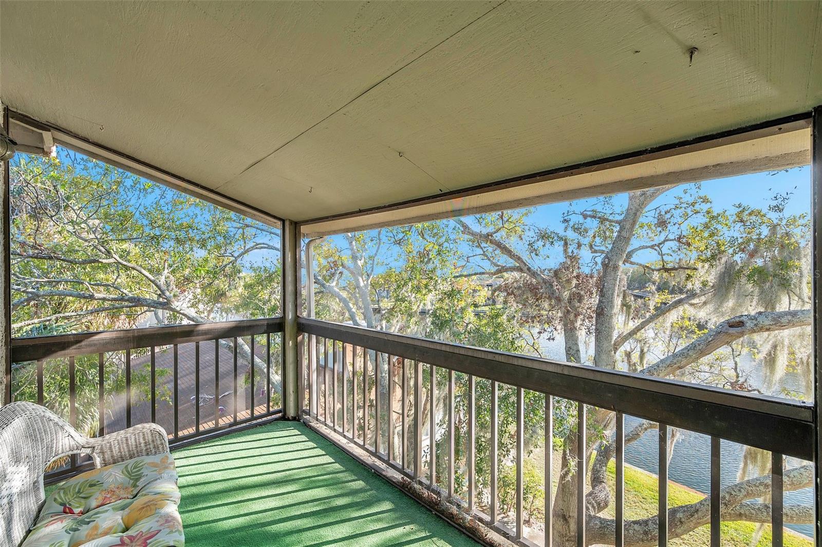 Image 19 of 44 For 6311 Newtown Circle 11b1