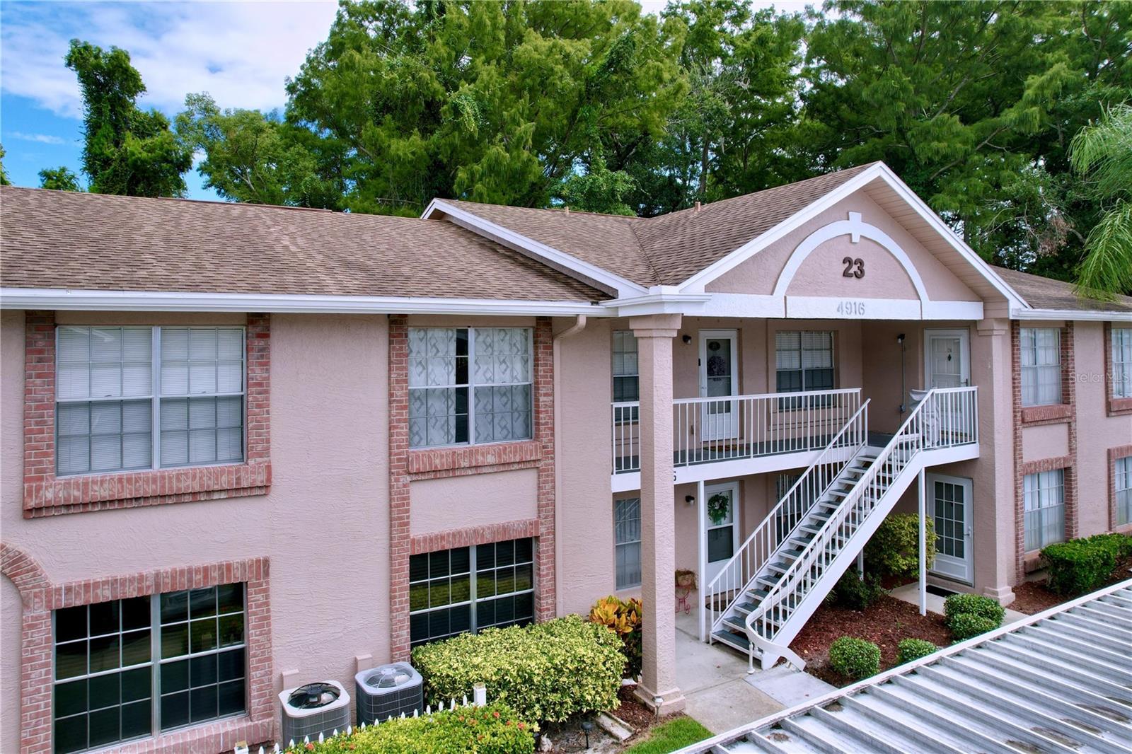 Image 2 of 36 For 4916 Sunnybrook Drive 14