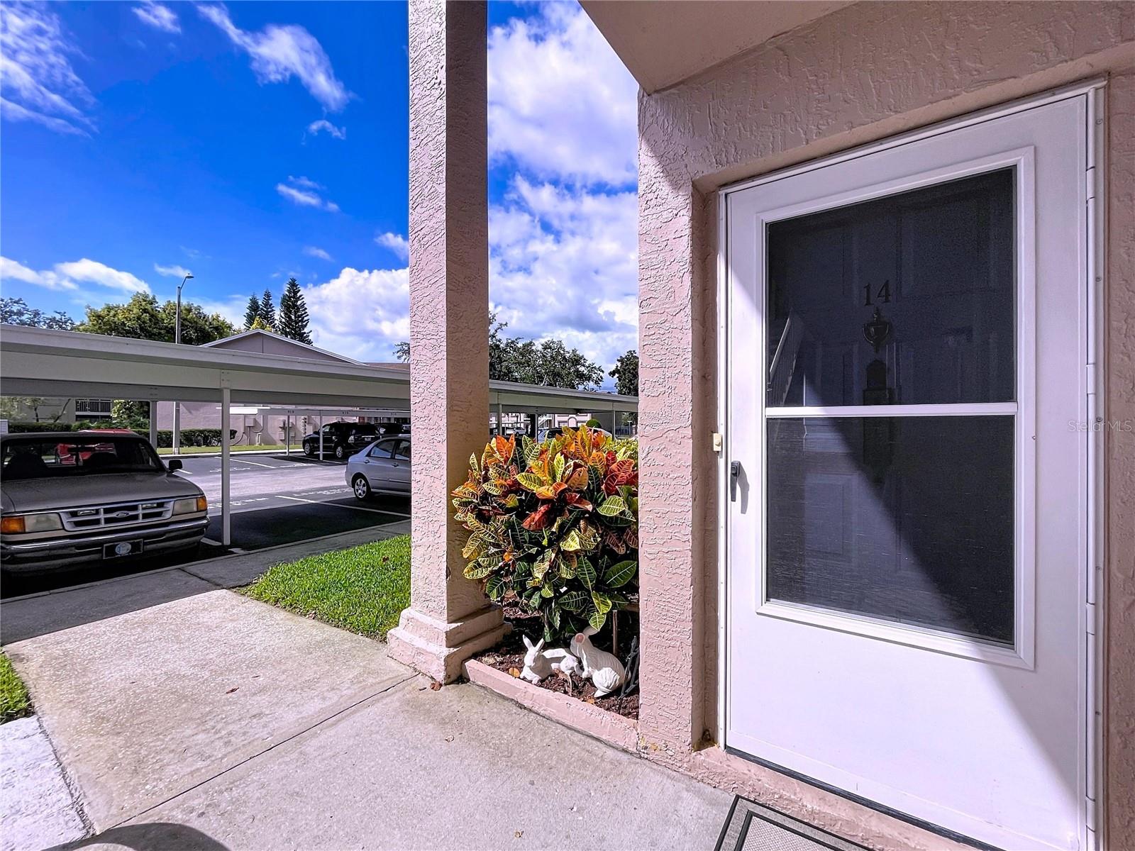 Image 4 of 36 For 4916 Sunnybrook Drive 14