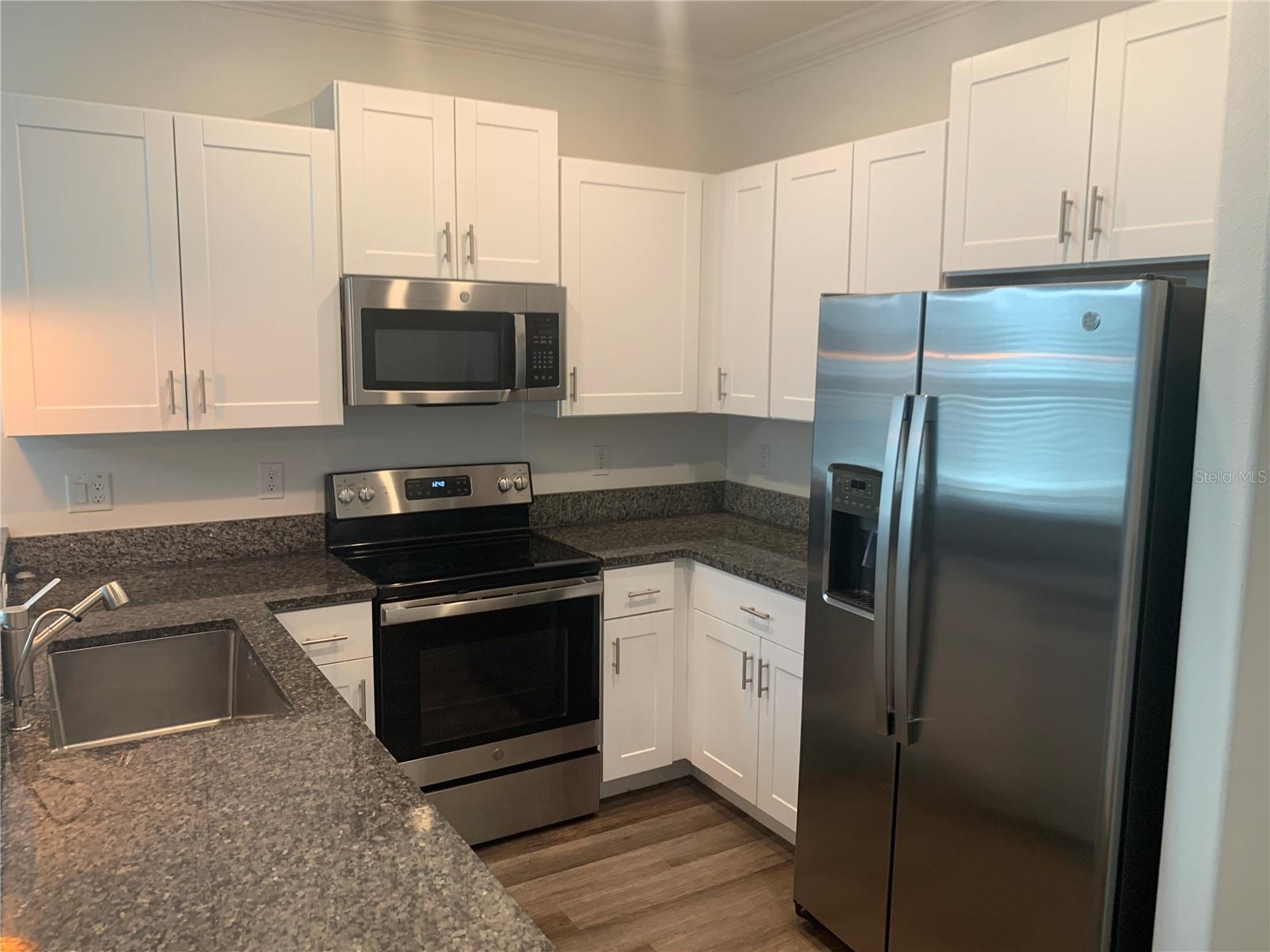 Image 14 of 29 For 6930 Ripple Pond Loop