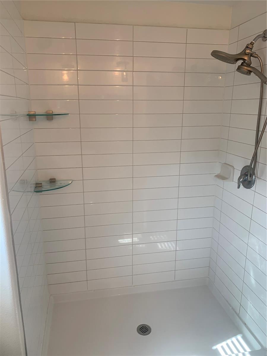 Image 22 of 29 For 6930 Ripple Pond Loop