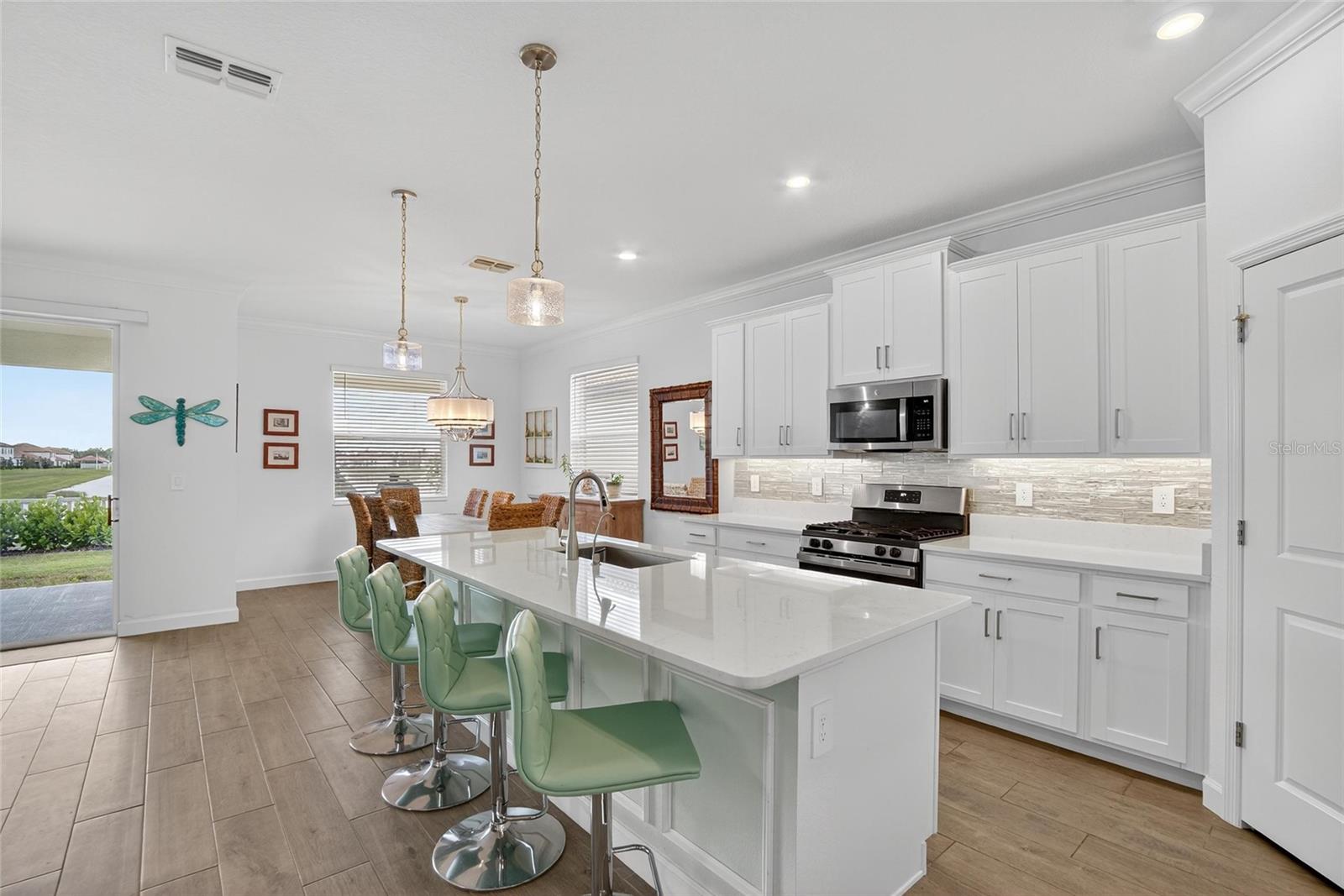 Image 10 of 76 For 17135 Holly Well Avenue