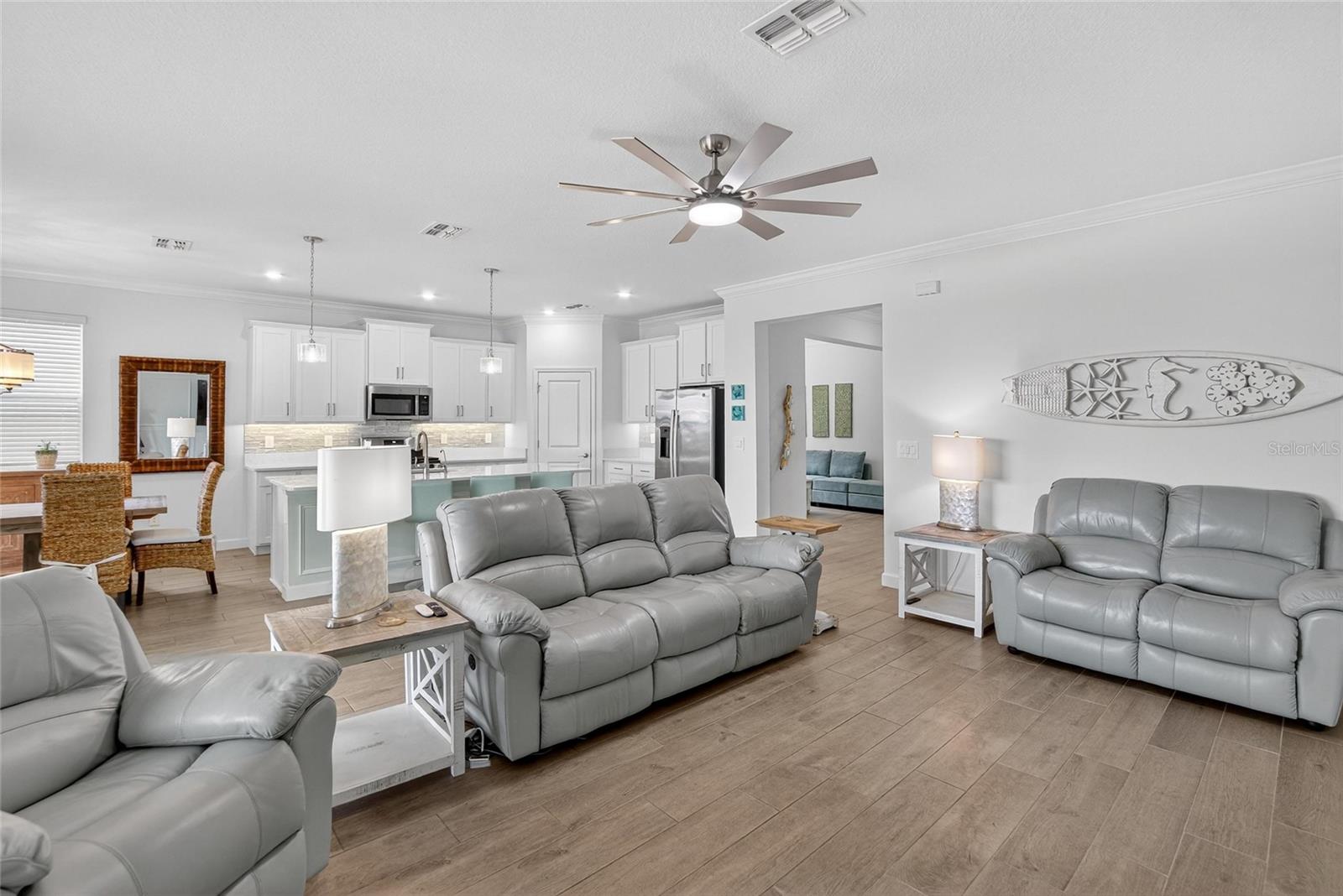 Image 14 of 76 For 17135 Holly Well Avenue