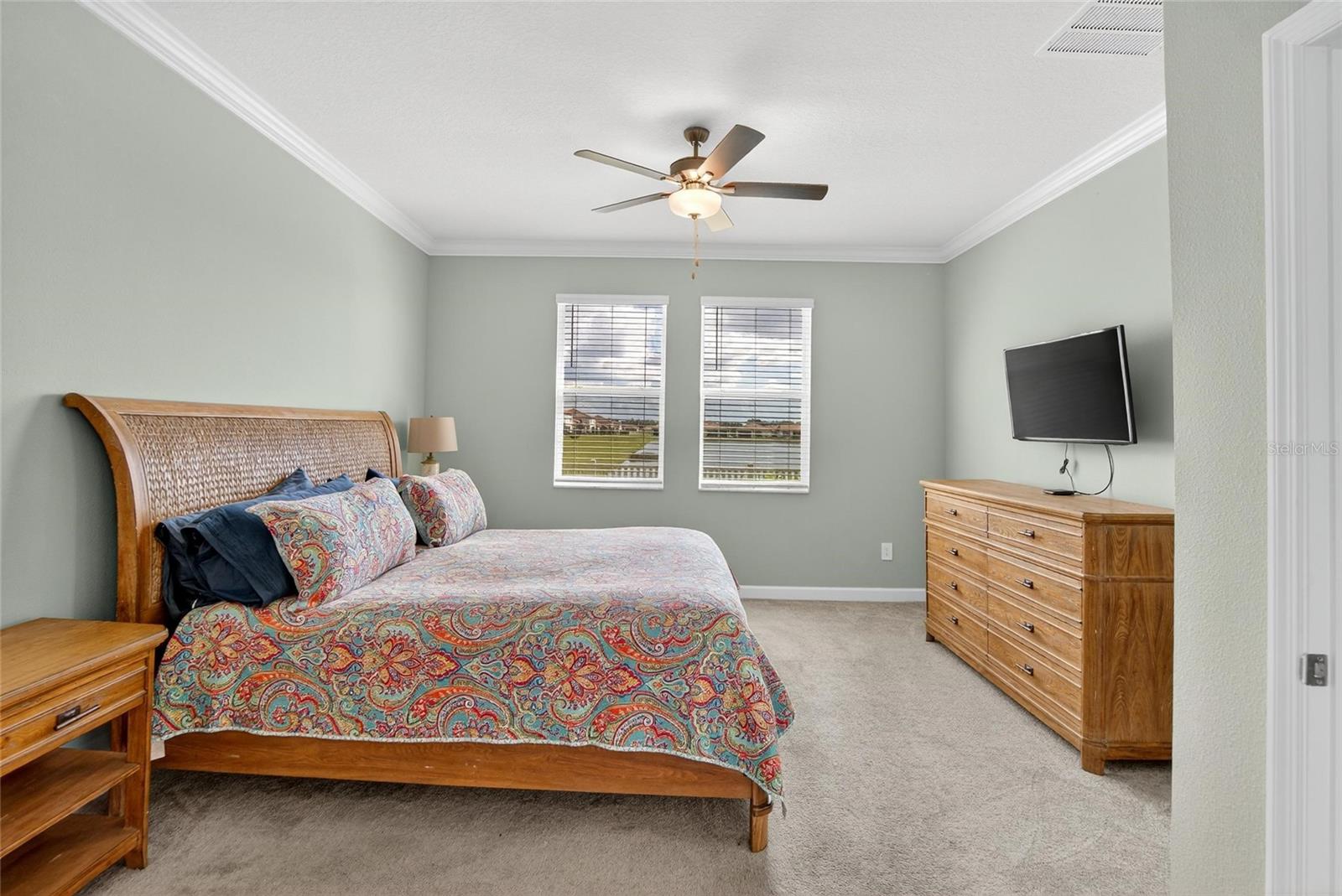 Image 21 of 76 For 17135 Holly Well Avenue