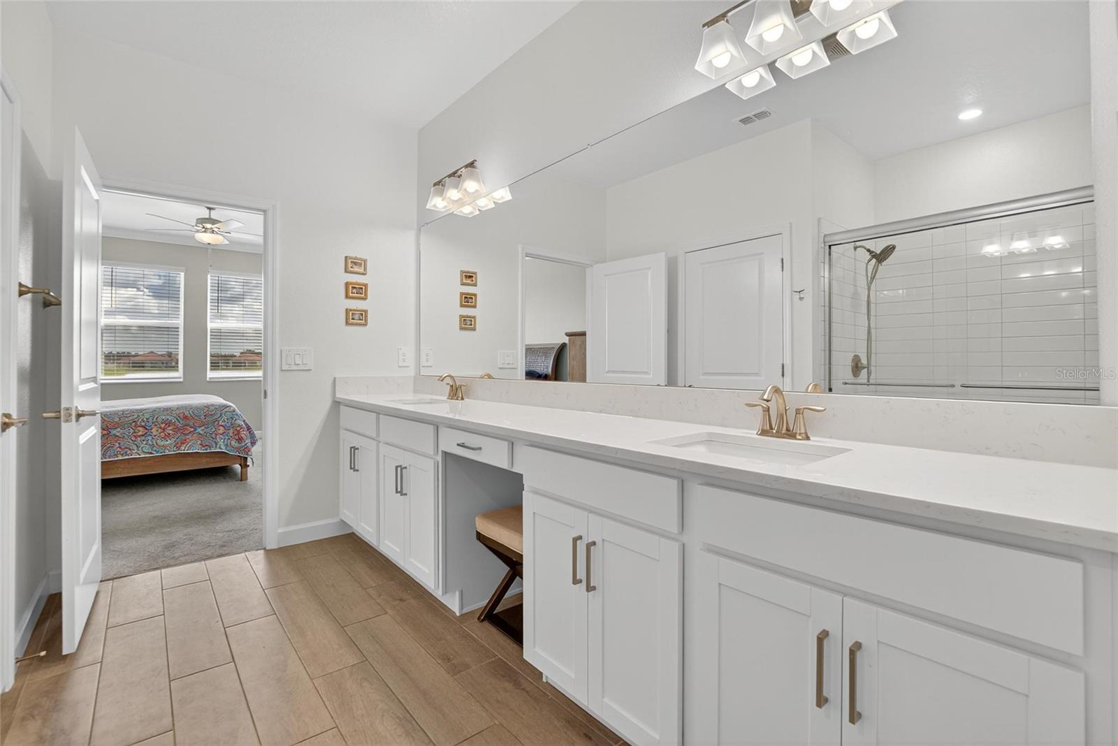 Image 26 of 76 For 17135 Holly Well Avenue