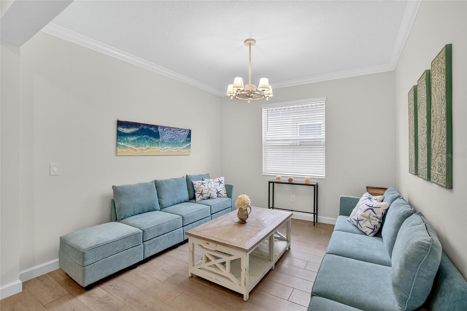 Image 6 of 76 For 17135 Holly Well Avenue