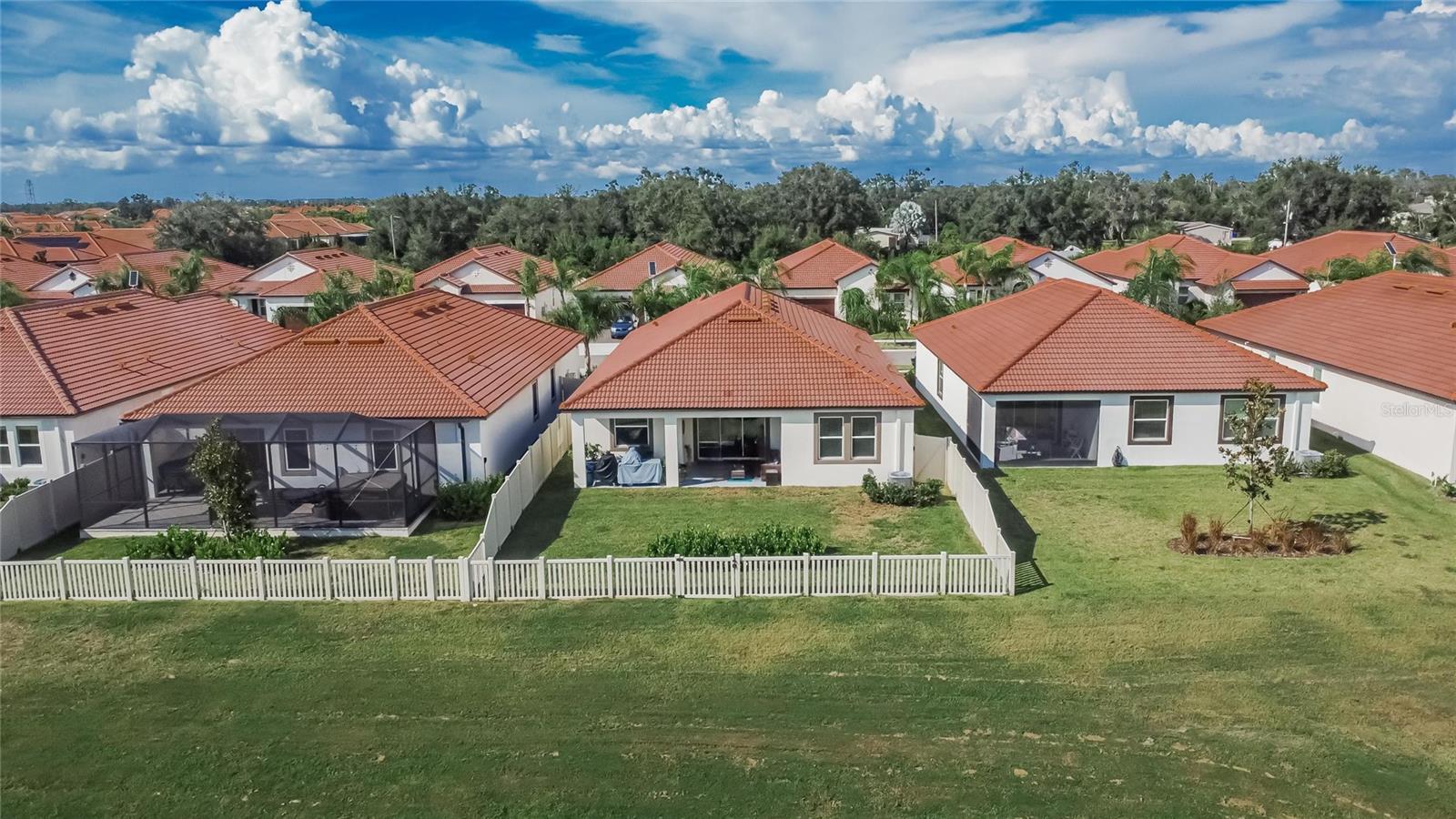 Image 73 of 76 For 17135 Holly Well Avenue