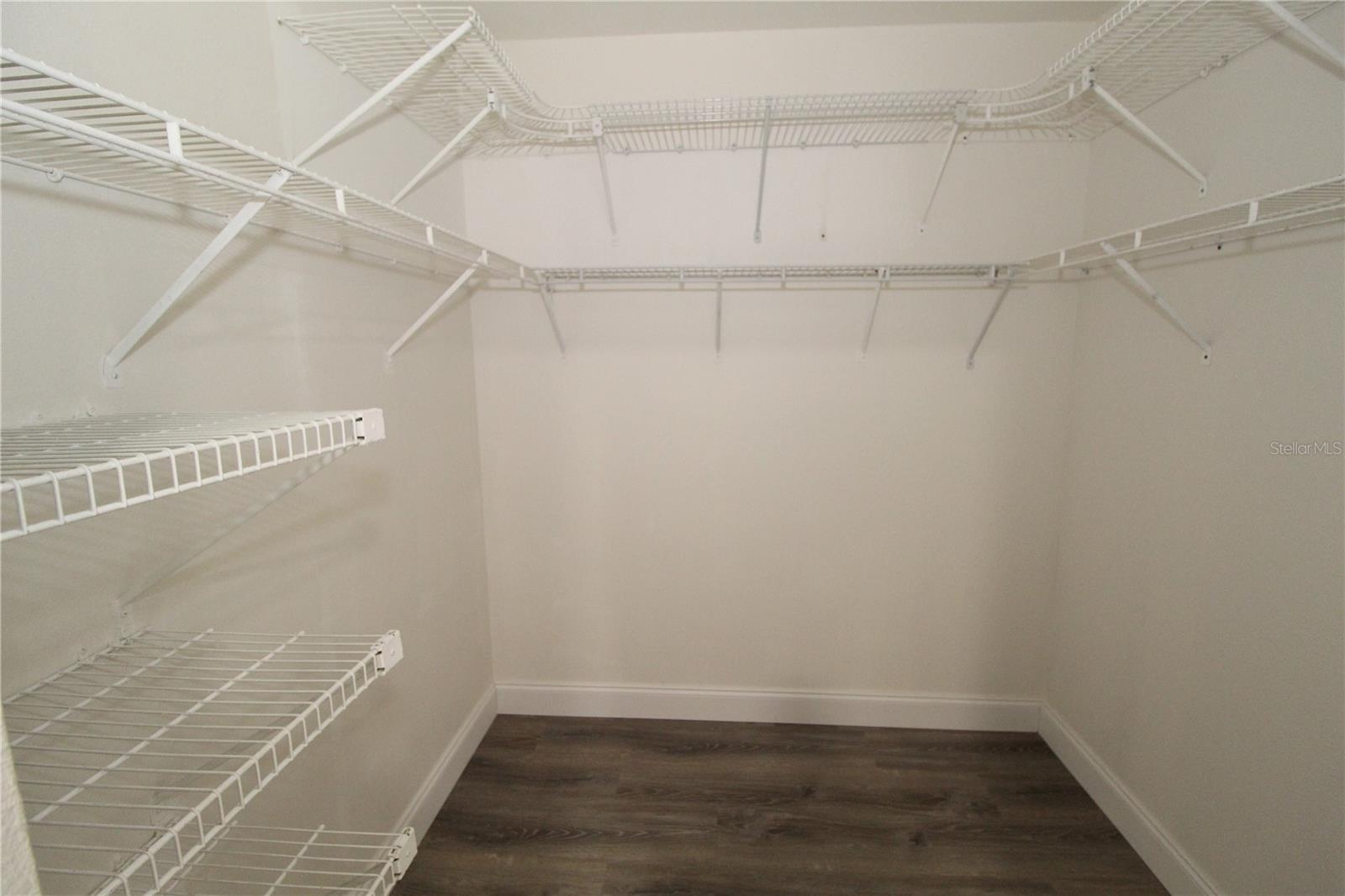 Image 22 of 49 For 1208 Litchfield Drive 39