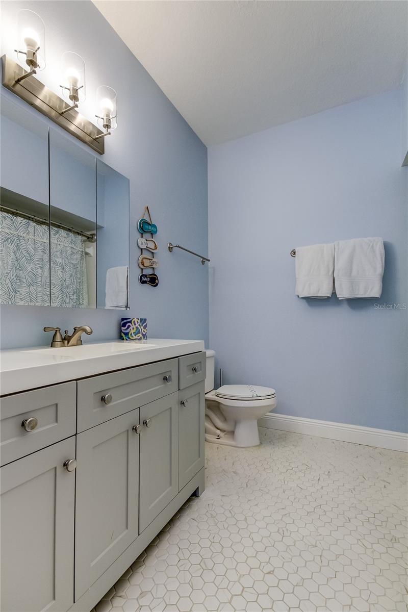 Image 27 of 32 For 10764 70th Avenue 2110