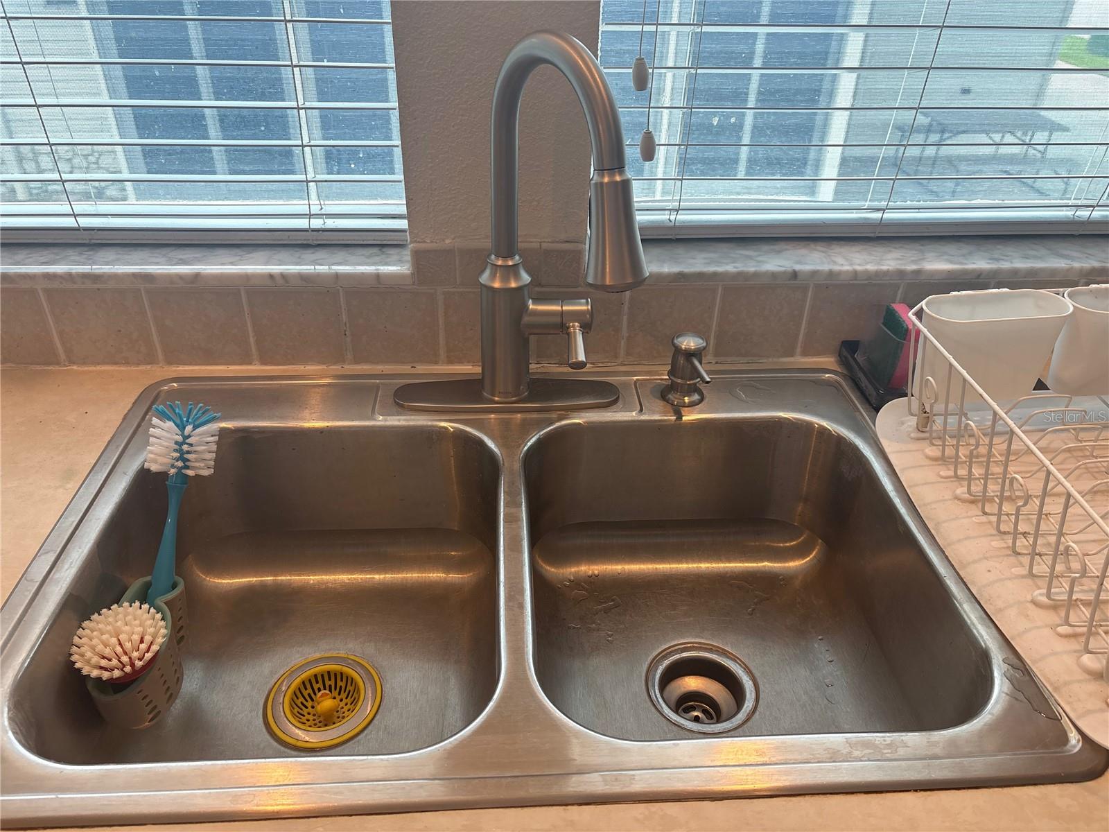 Image 16 of 53 For 409 Dreama Drive