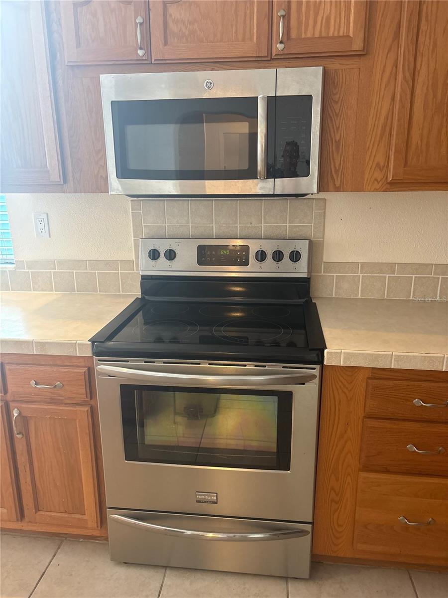 Image 17 of 53 For 409 Dreama Drive