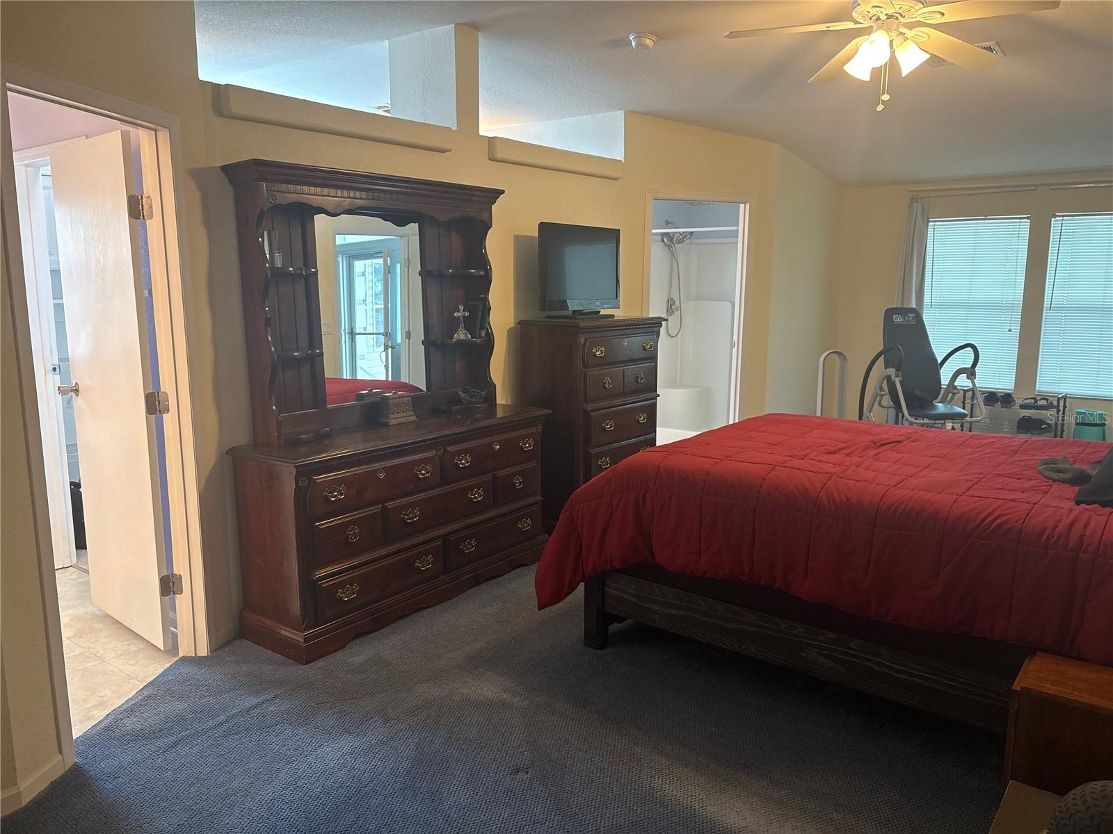 Image 22 of 53 For 409 Dreama Drive