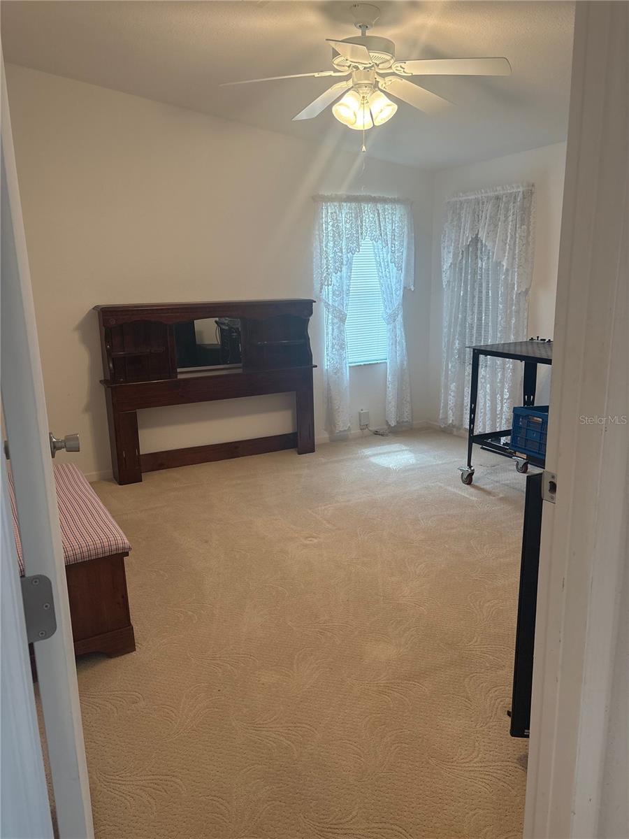 Image 33 of 53 For 409 Dreama Drive