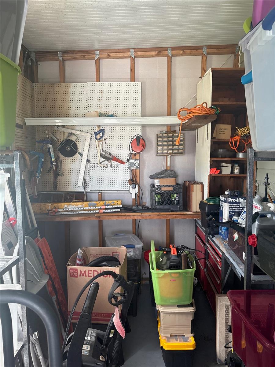 Image 46 of 53 For 409 Dreama Drive