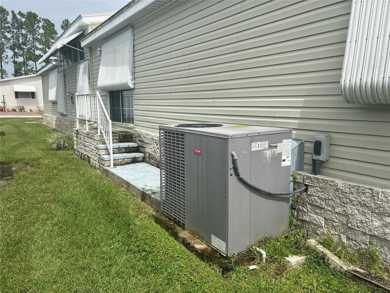 Image 50 of 53 For 409 Dreama Drive