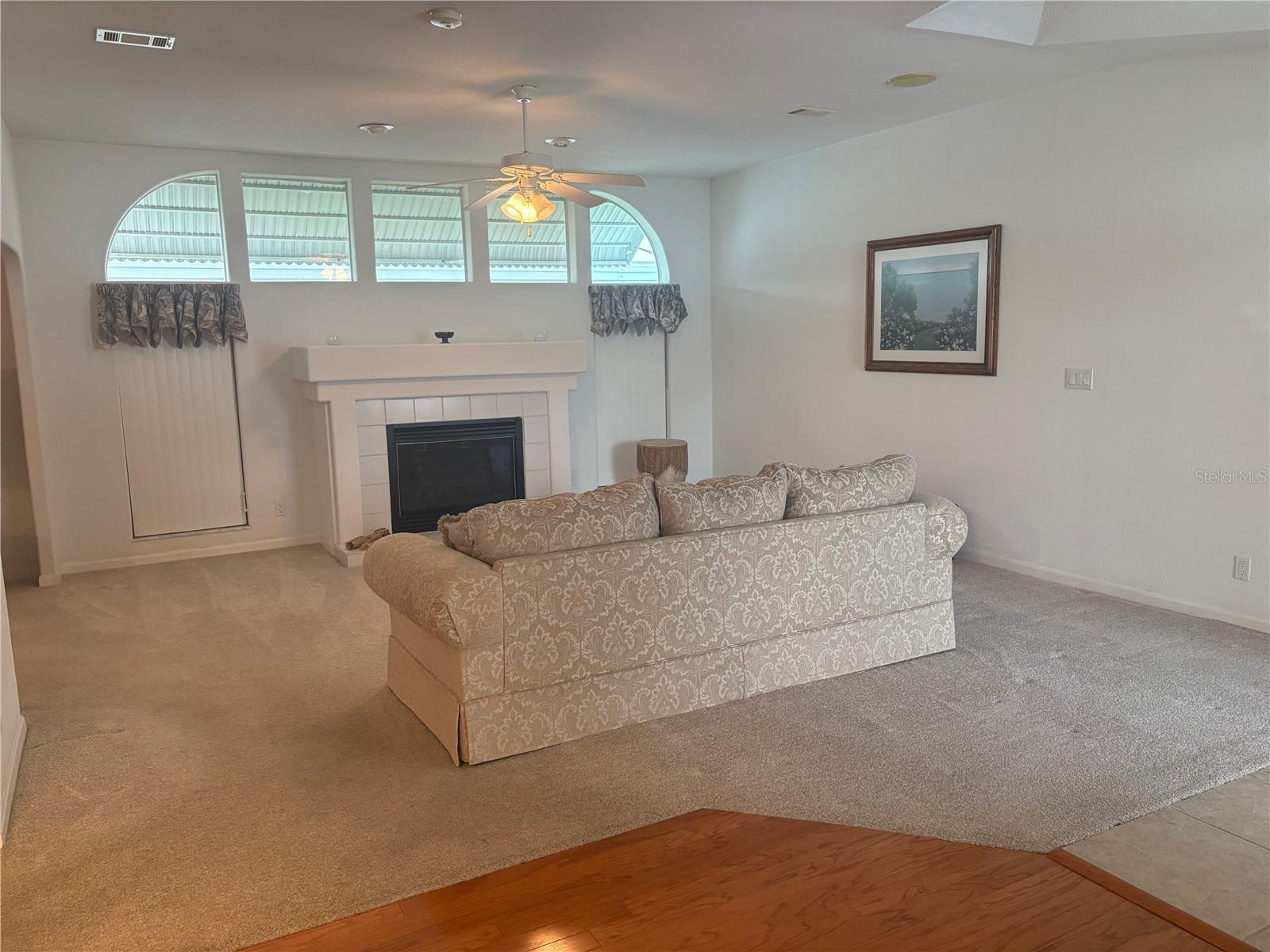 Image 6 of 53 For 409 Dreama Drive