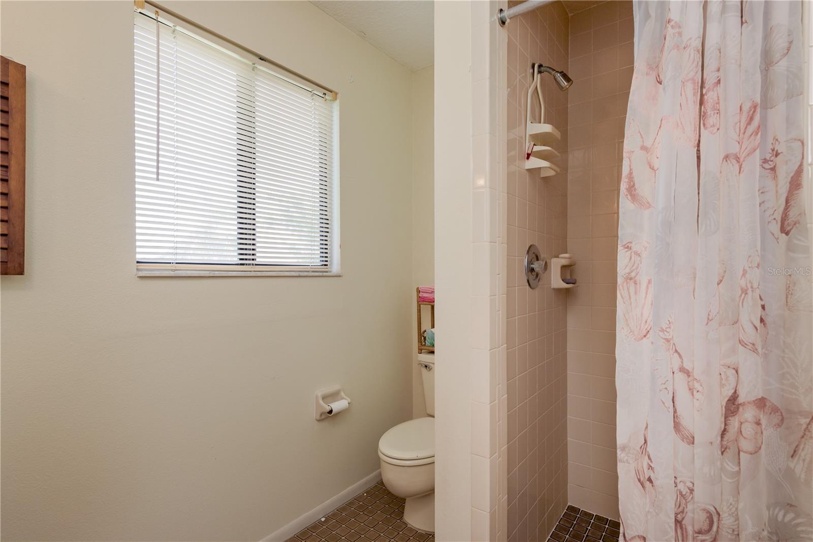Image 15 of 26 For 7320 Hatteras Drive