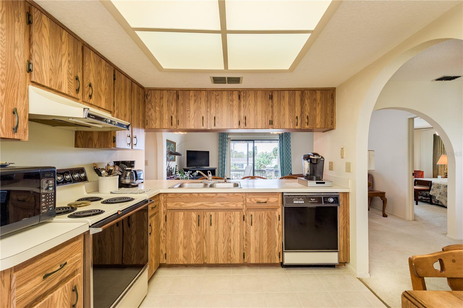 Image 9 of 26 For 7320 Hatteras Drive