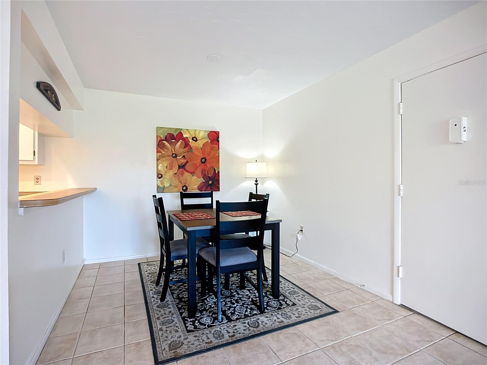 Image 10 of 36 For 3283 Beneva Road 101
