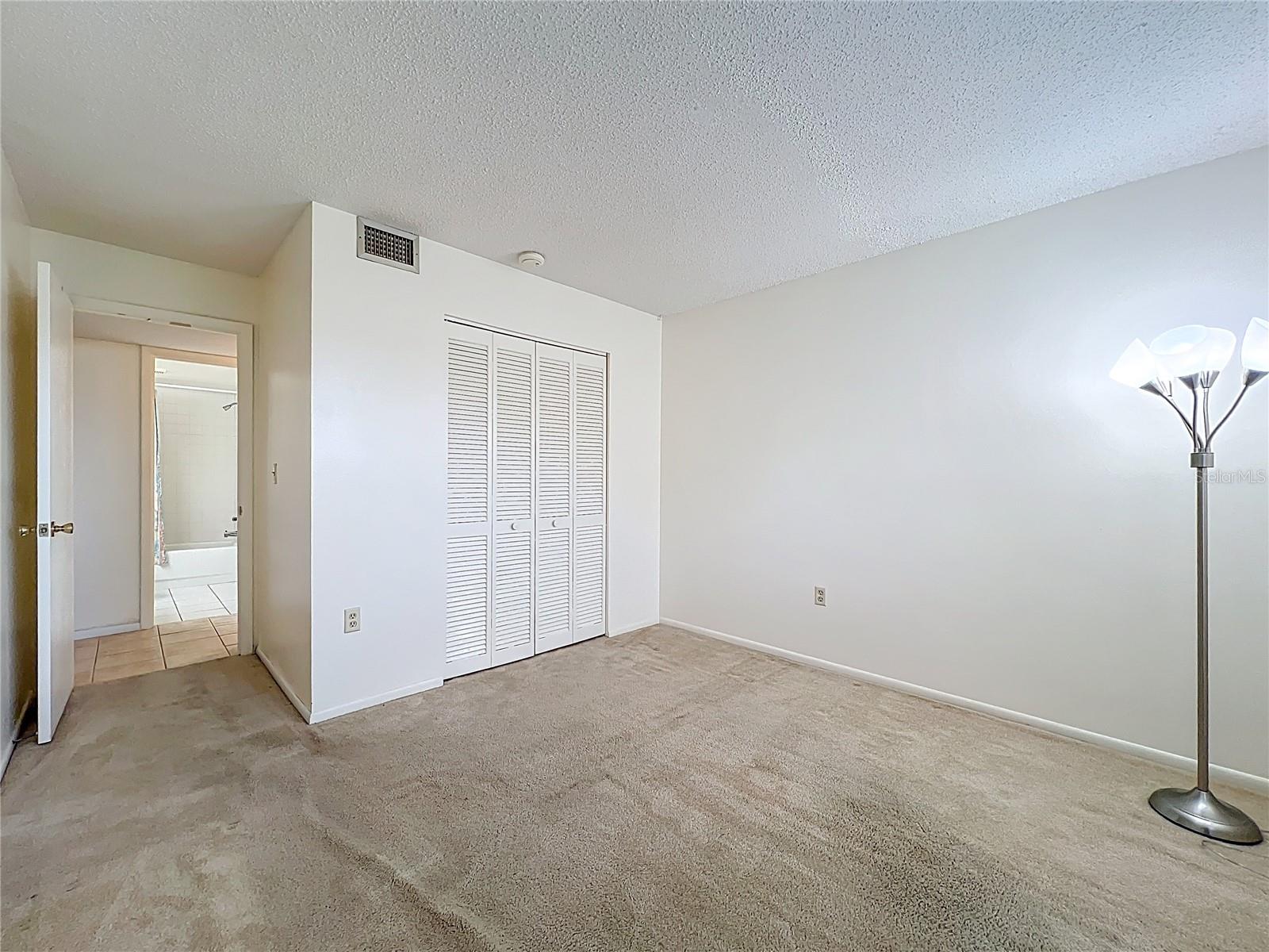 Image 22 of 36 For 3283 Beneva Road 101