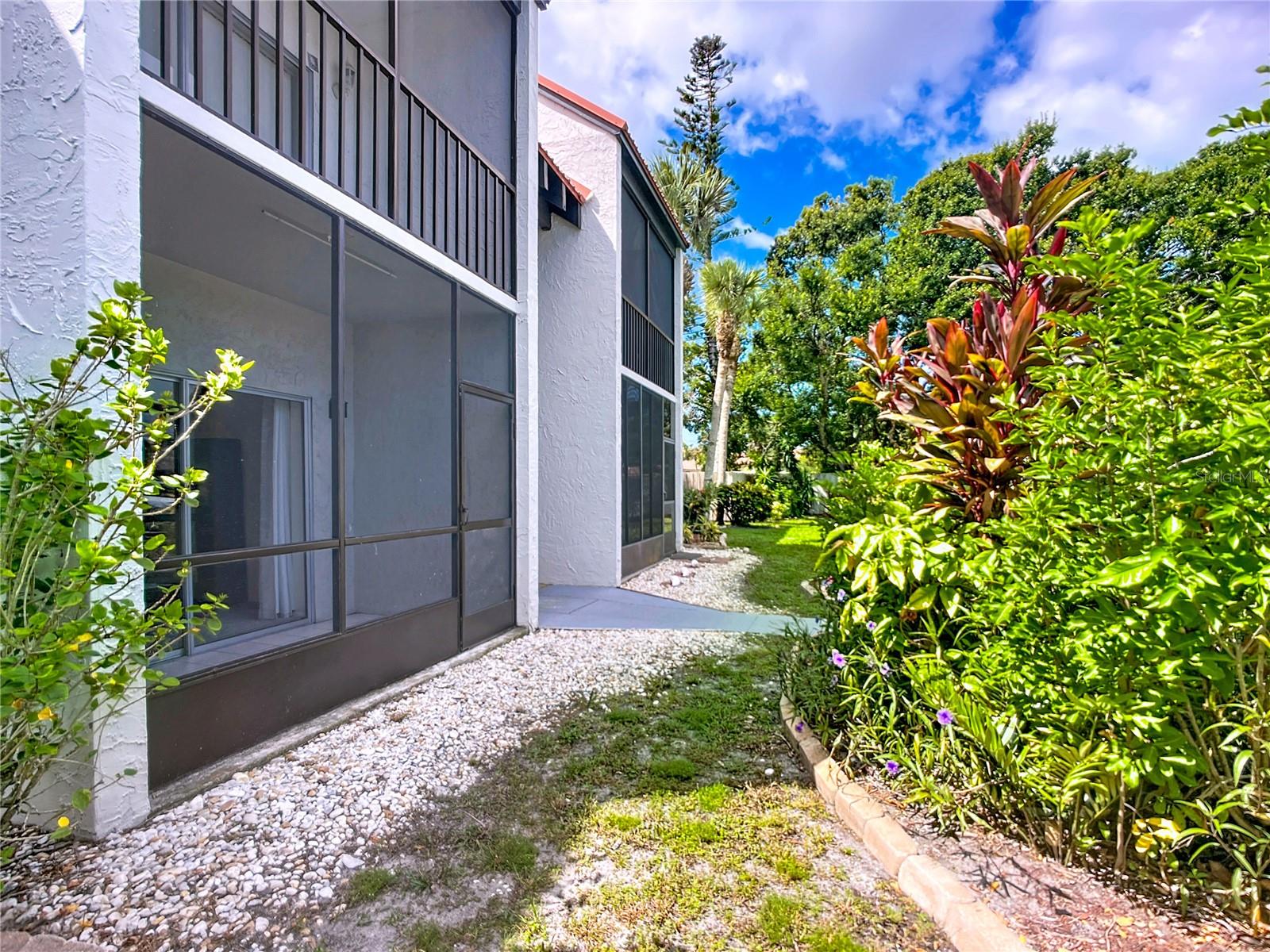 Image 25 of 36 For 3283 Beneva Road 101