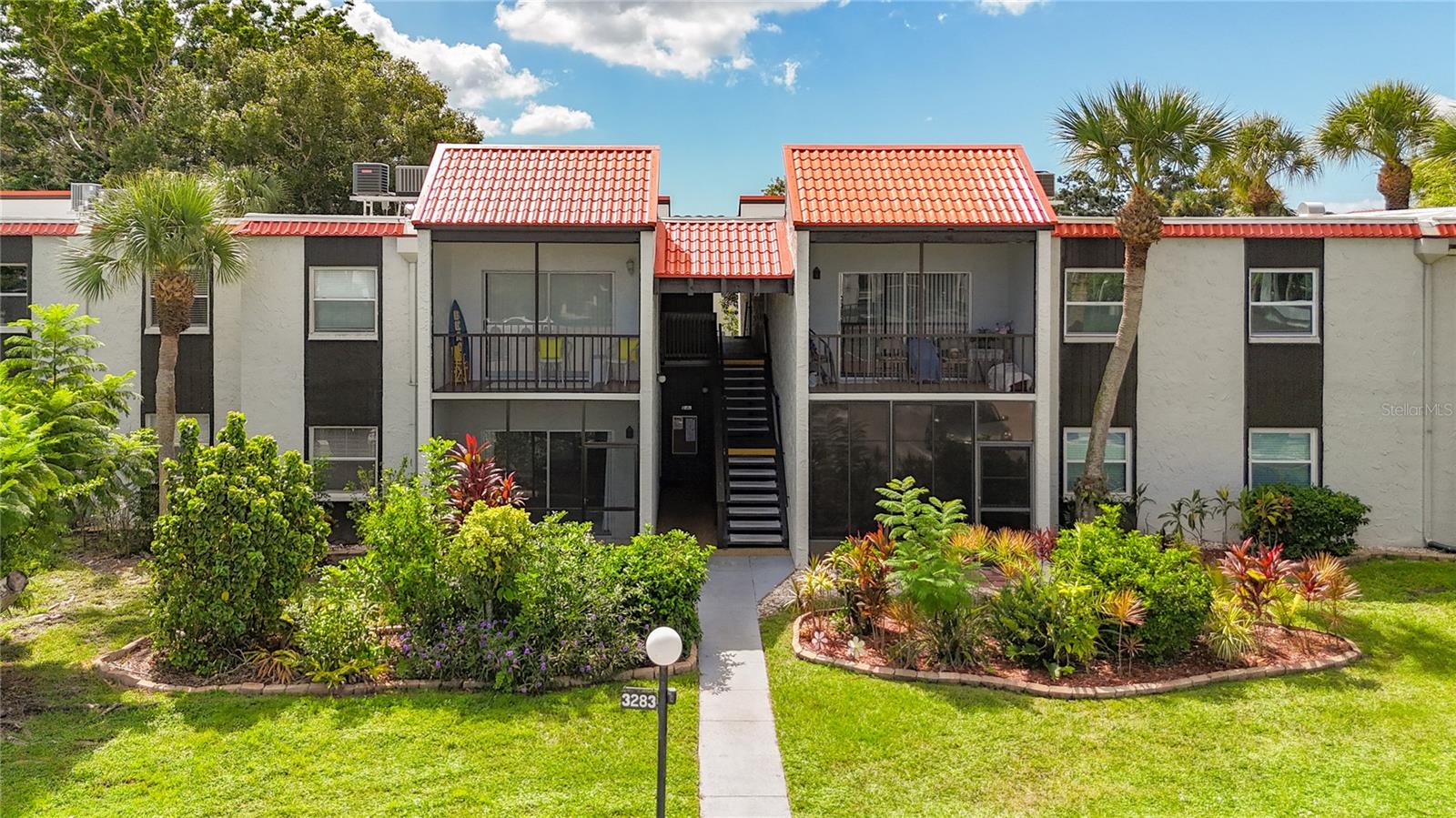 Image 3 of 36 For 3283 Beneva Road 101