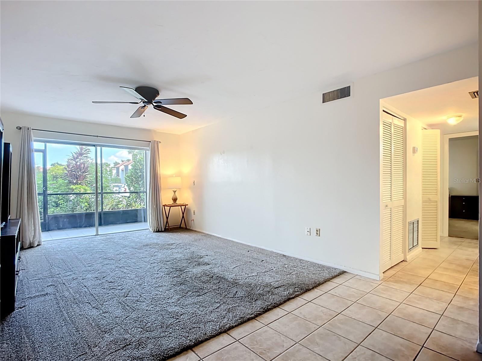 Image 4 of 36 For 3283 Beneva Road 101