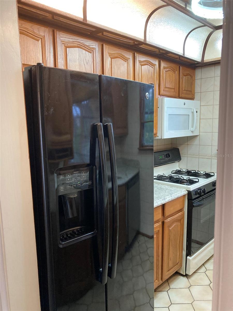 Image 10 of 52 For 5660 80th Street N C205