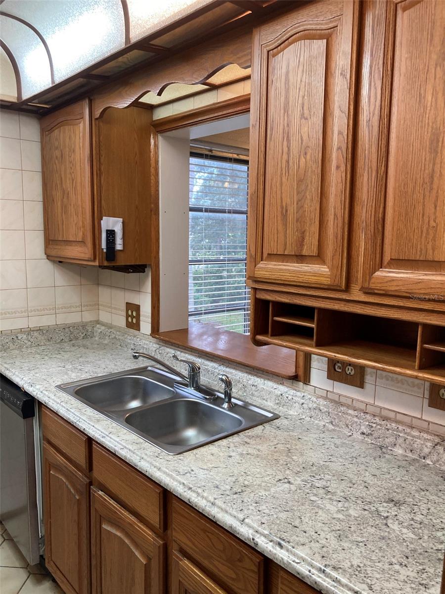 Image 11 of 52 For 5660 80th Street N C205